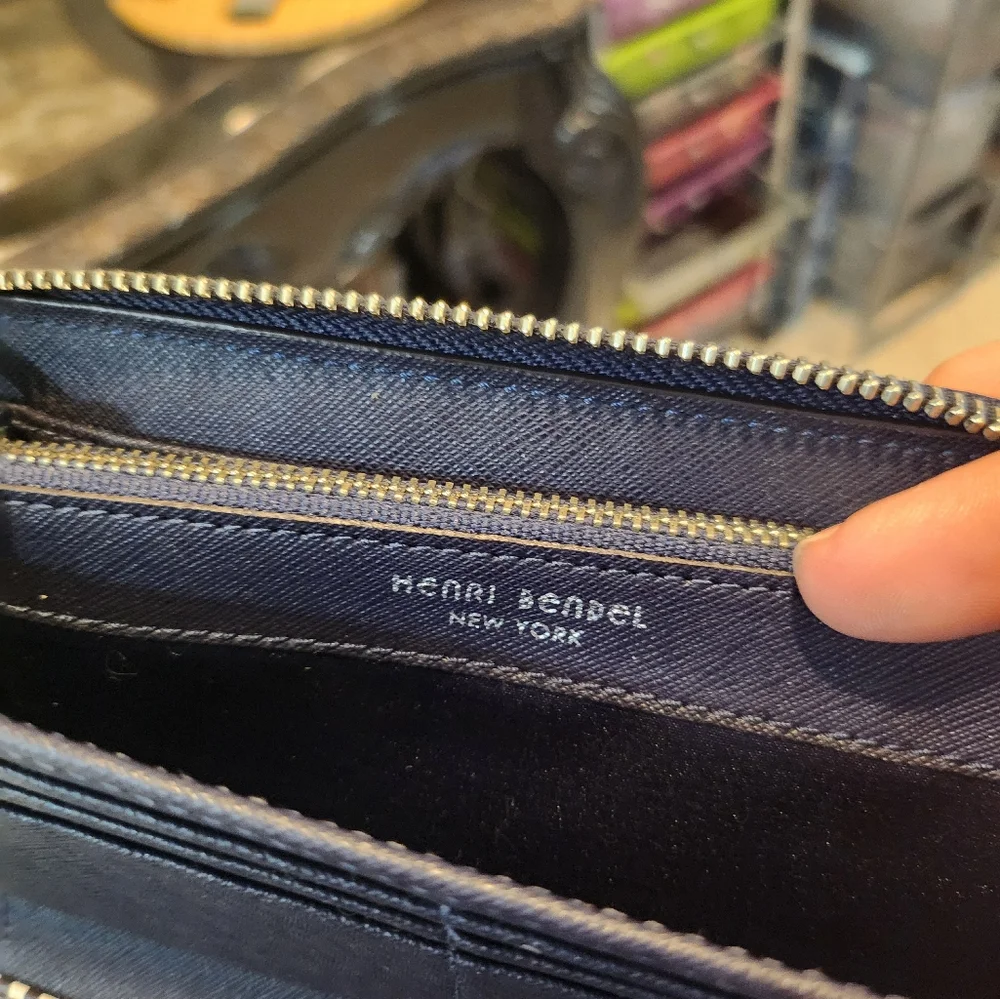 Henri Bendel leather wallet
